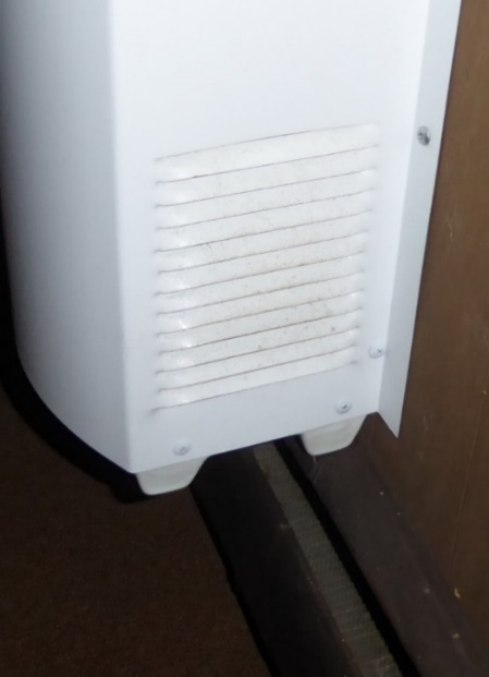 E:\Documents\Dehumidifier\P1110911 mold on wave Wernick DH.JPG